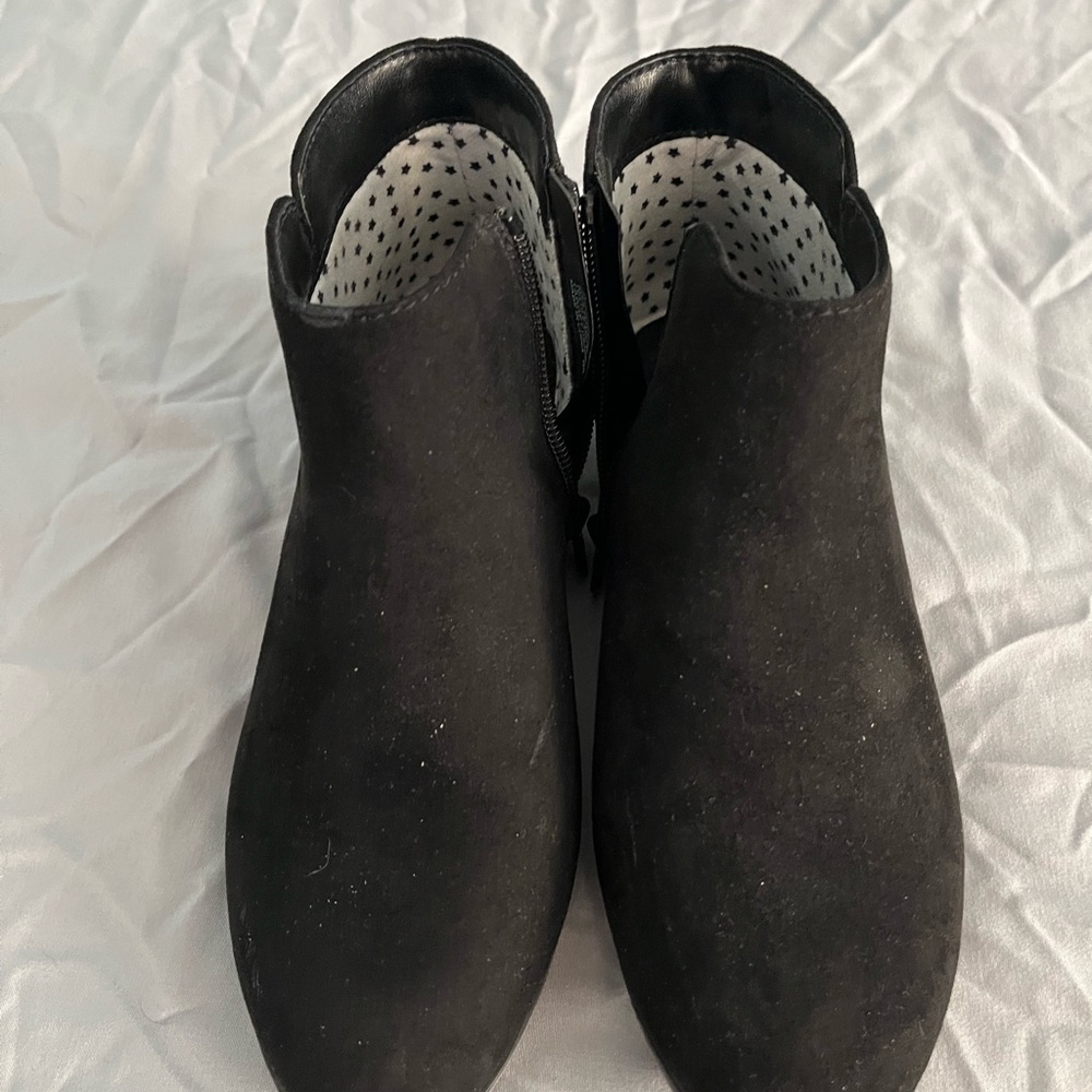 Cat & Jack Black Stylish Boots